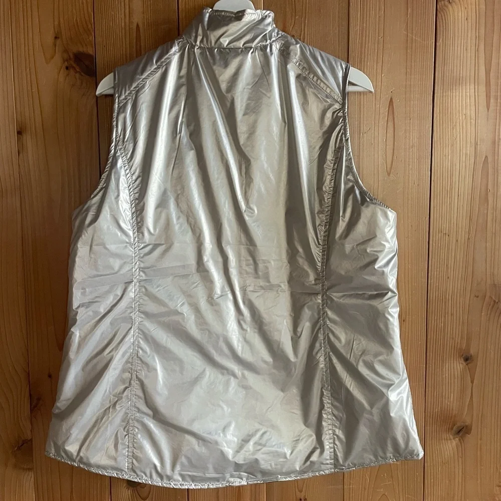 Anatomie Aarthi Lightweight Reversable Vest - Picture 9 of 11